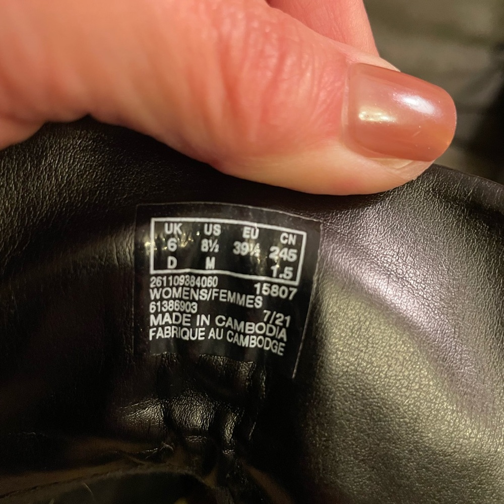 Clarks Black Women’s Boots - Picture 7 of 9
